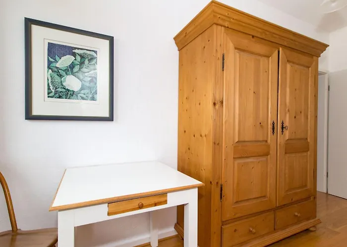 Hummelhus Semesterbostad Böhl